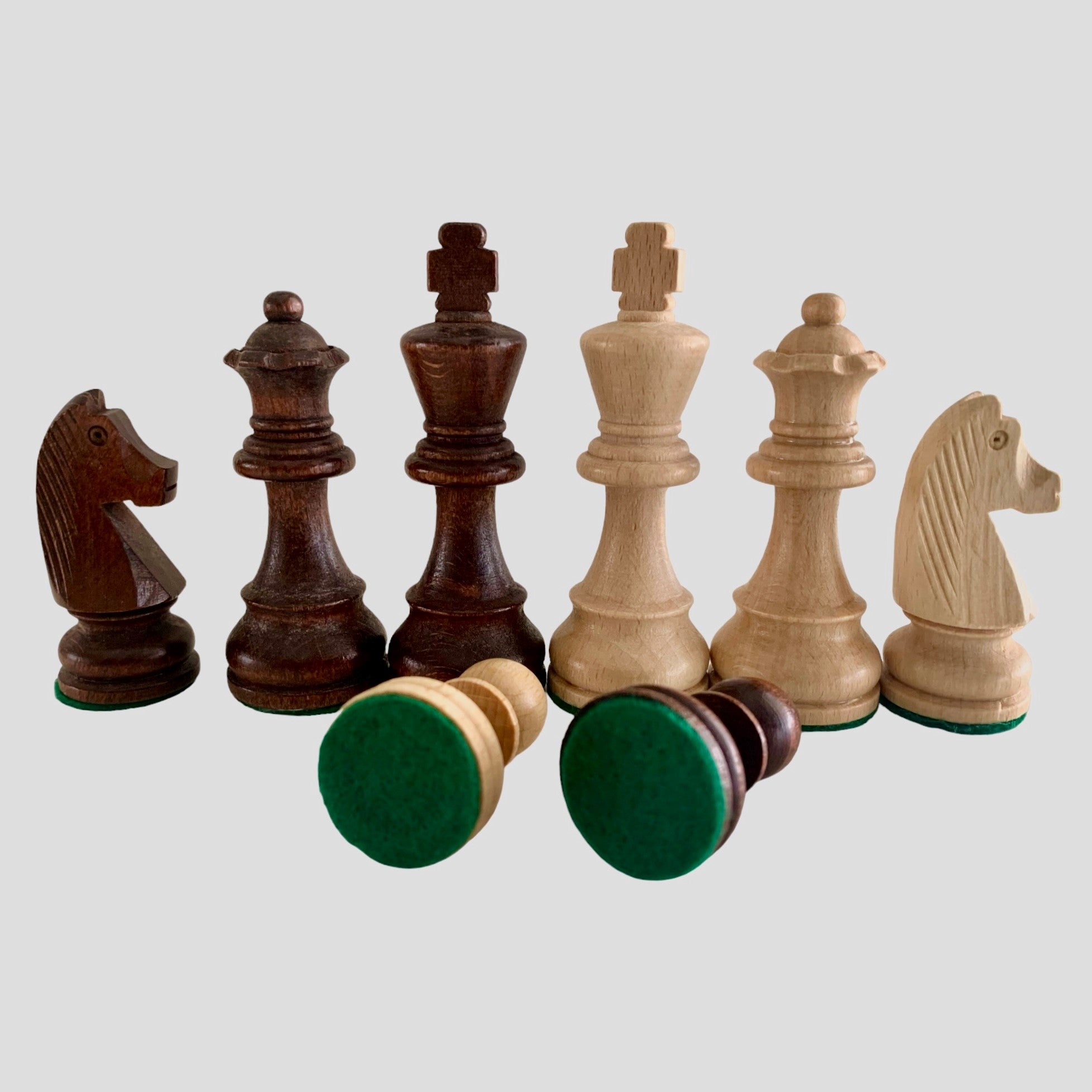 Chess Tigers Schachfiguren aus Holz mit Aufbewahrungskasten